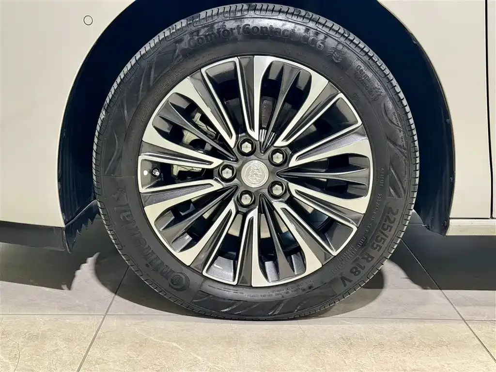 Buick GL8 2024 из CN, фото 9