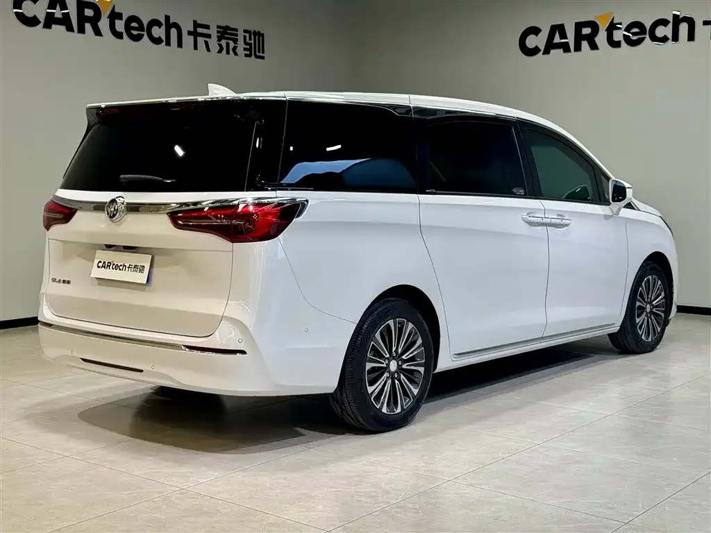 Buick GL8 2024 из CN, фото 10