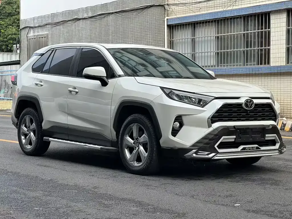 Toyota RAV4 2021 из CN, фото 3
