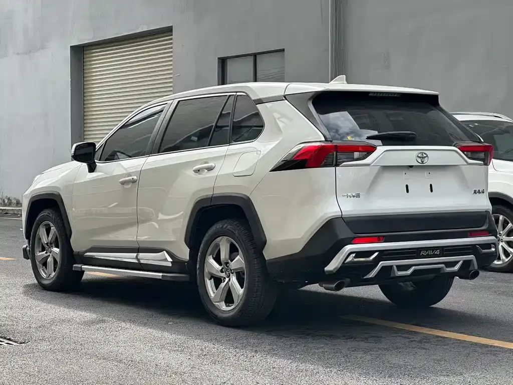 Toyota RAV4 2021 из CN, фото 4