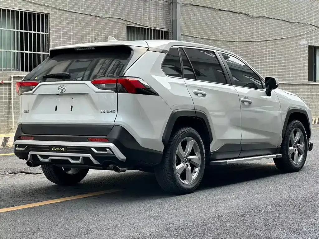 Toyota RAV4 2021 из CN, фото 6