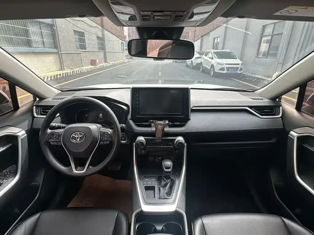 Toyota RAV4 2021 из CN, фото 8