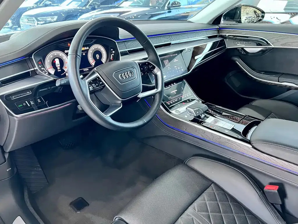 Audi A8 2023 из CN, фото 7