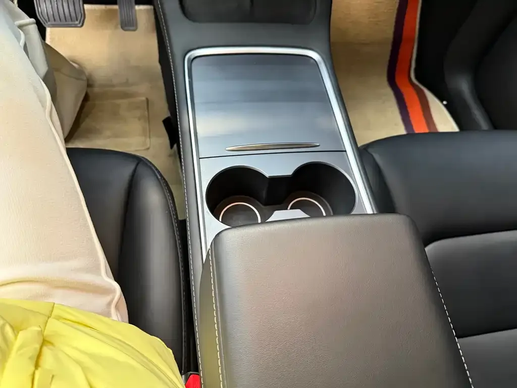 Tesla Model Y 2022 из CN, фото 2