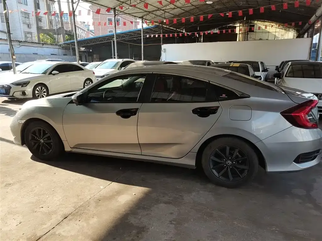 Honda Civic 2021 из CN, фото 6