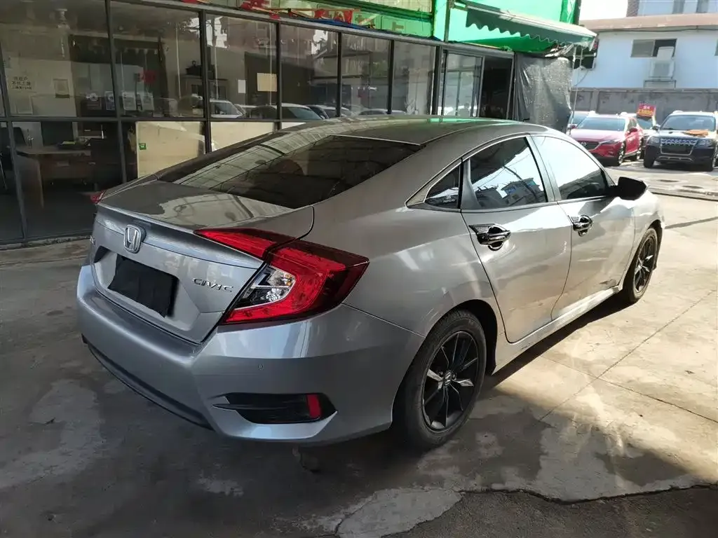 Honda Civic 2021 из CN, фото 10