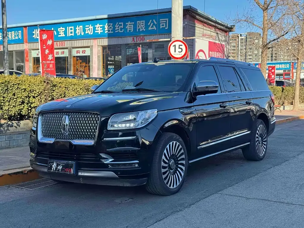 Lincoln Navigator 2022 из CN, фото 1