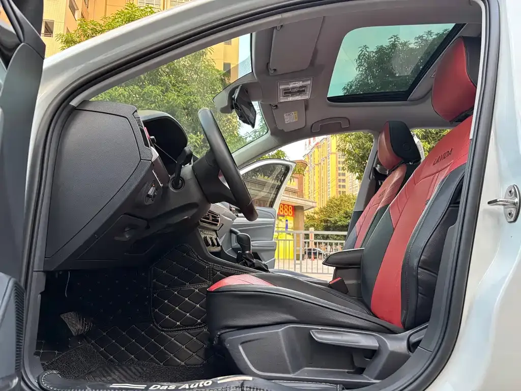 Volkswagen Lavida 2023 из CN, фото 8