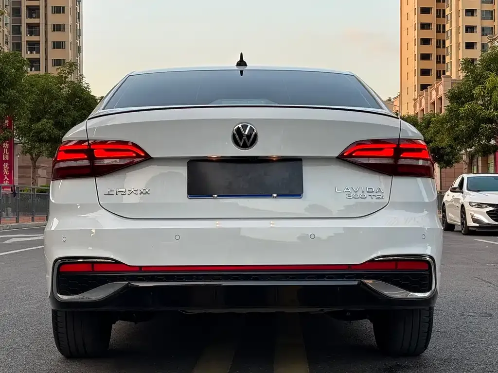 Volkswagen Lavida 2023 из CN, фото 5