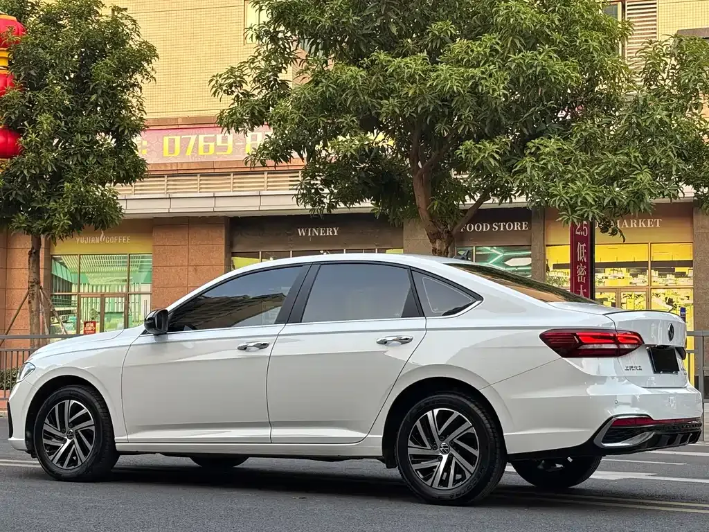 Volkswagen Lavida 2023 из CN, фото 7