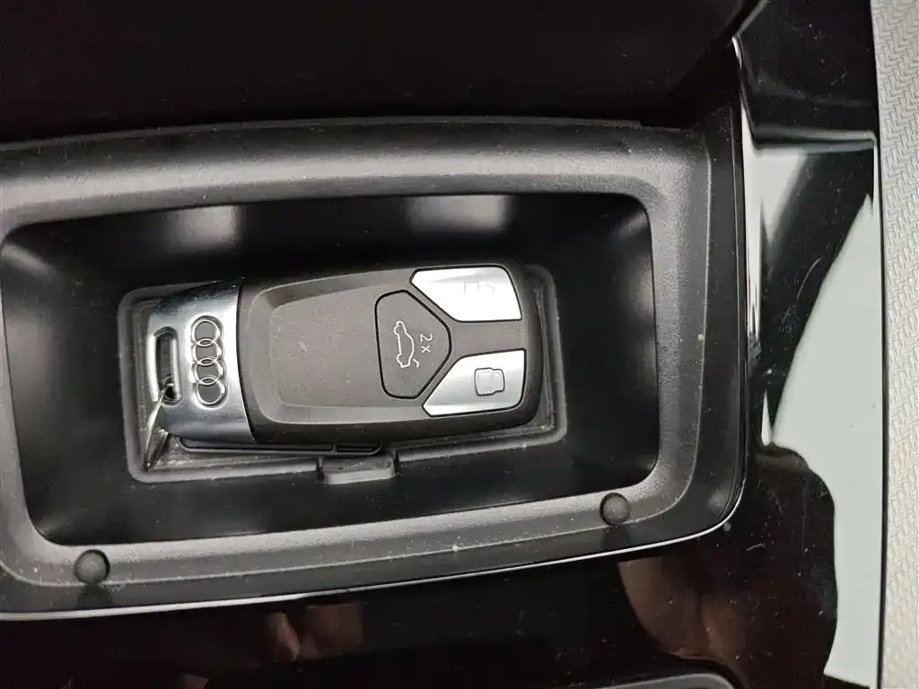 Audi Q5L 2025 из CN, фото 3