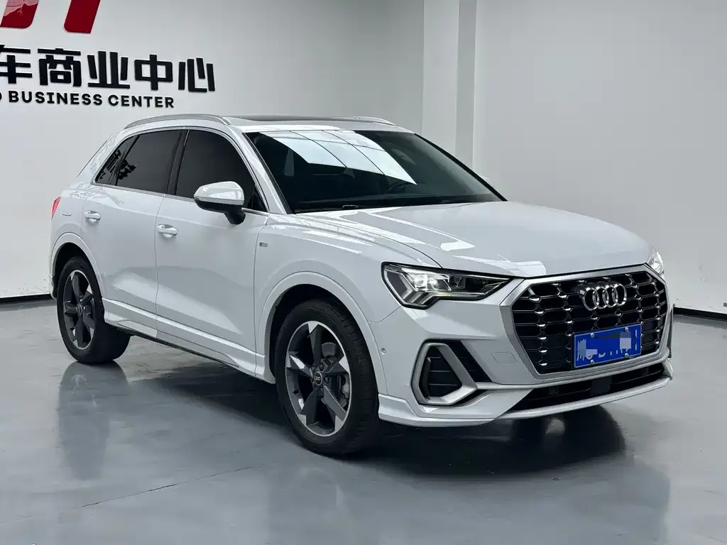 Audi Q3 2023 из CN, фото 7