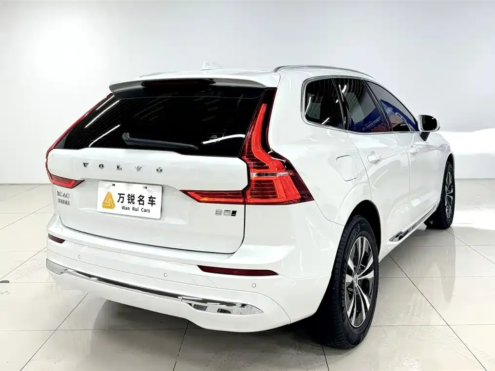Volvo XC60 2022 из CN, фото 5