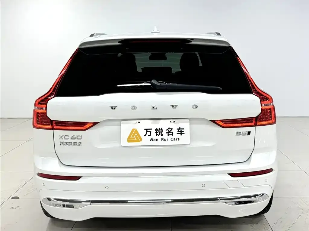 Volvo XC60 2022 из CN, фото 2