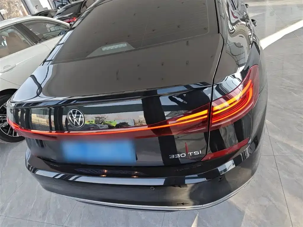 Volkswagen Passat 2022 из CN, фото 3