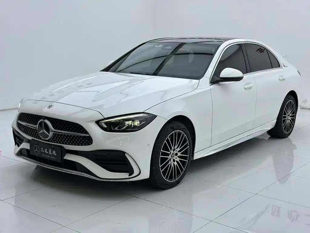 Mercedes-Benz C-Class — фото 1