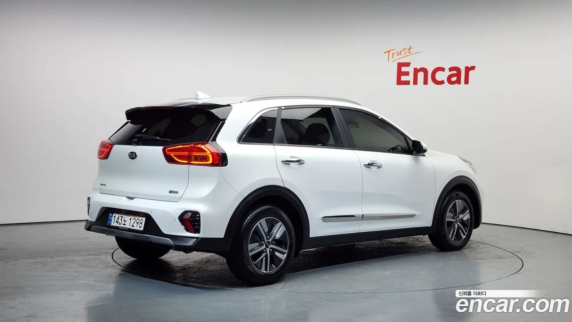 Kia Niro — фото 4