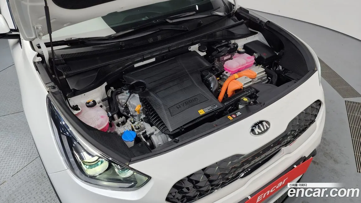 Kia Niro — фото 10