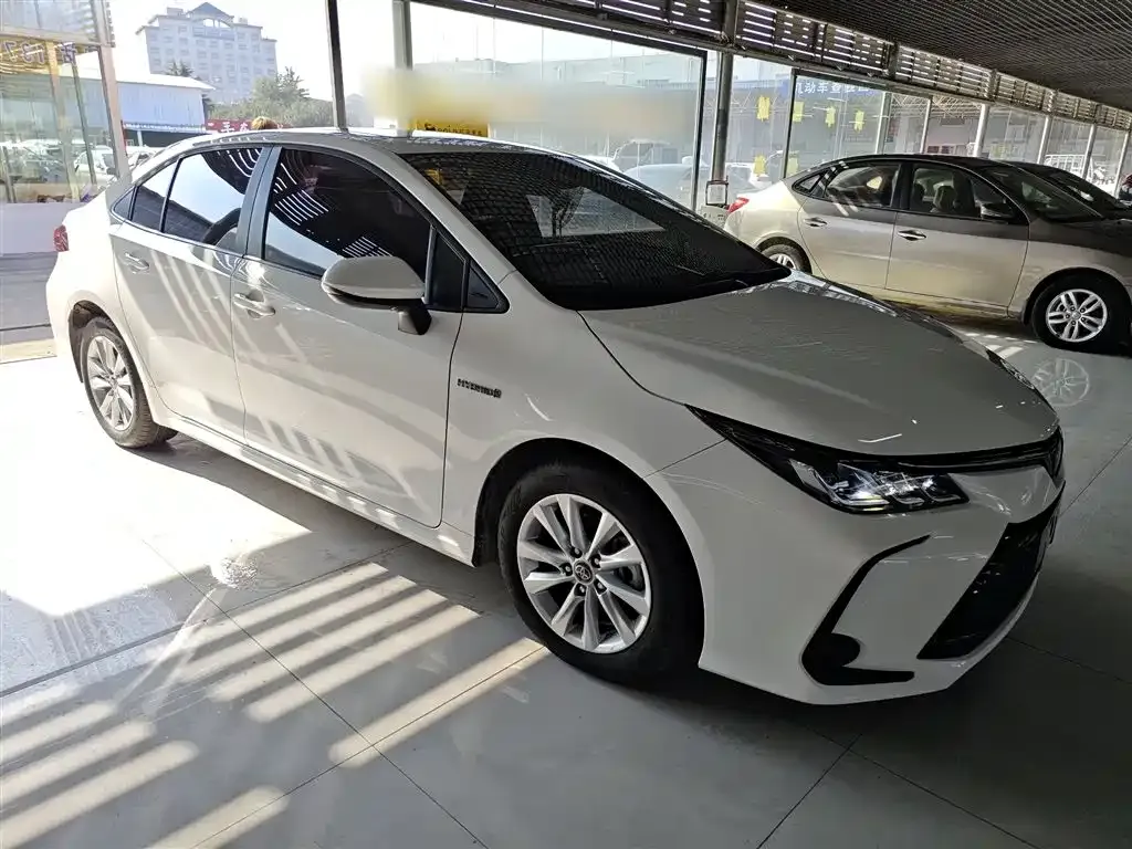 Toyota Corolla 2023 из CN, фото 10