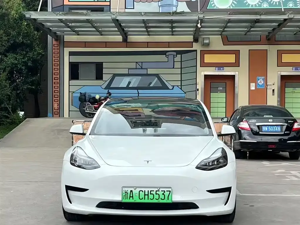 Tesla Model 3 — фото 2