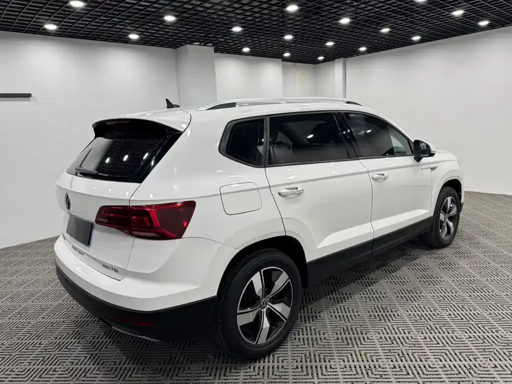 Volkswagen Tharu 2022 из CN, фото 8