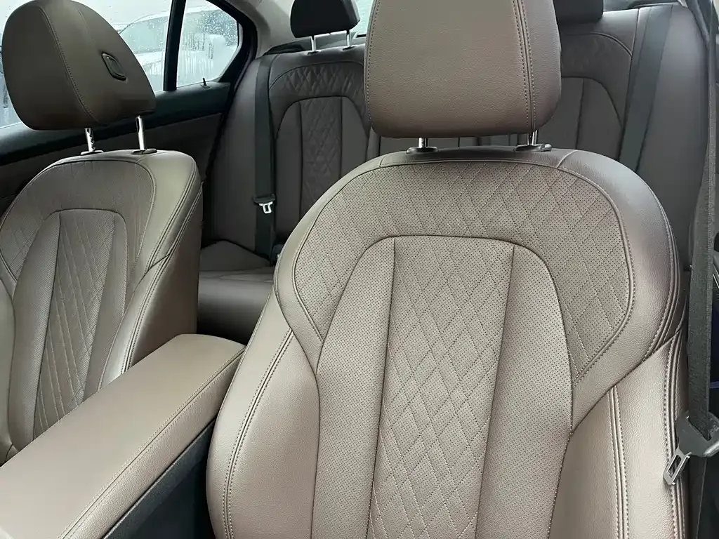 BMW 3 Series 2021 из CN, фото 5