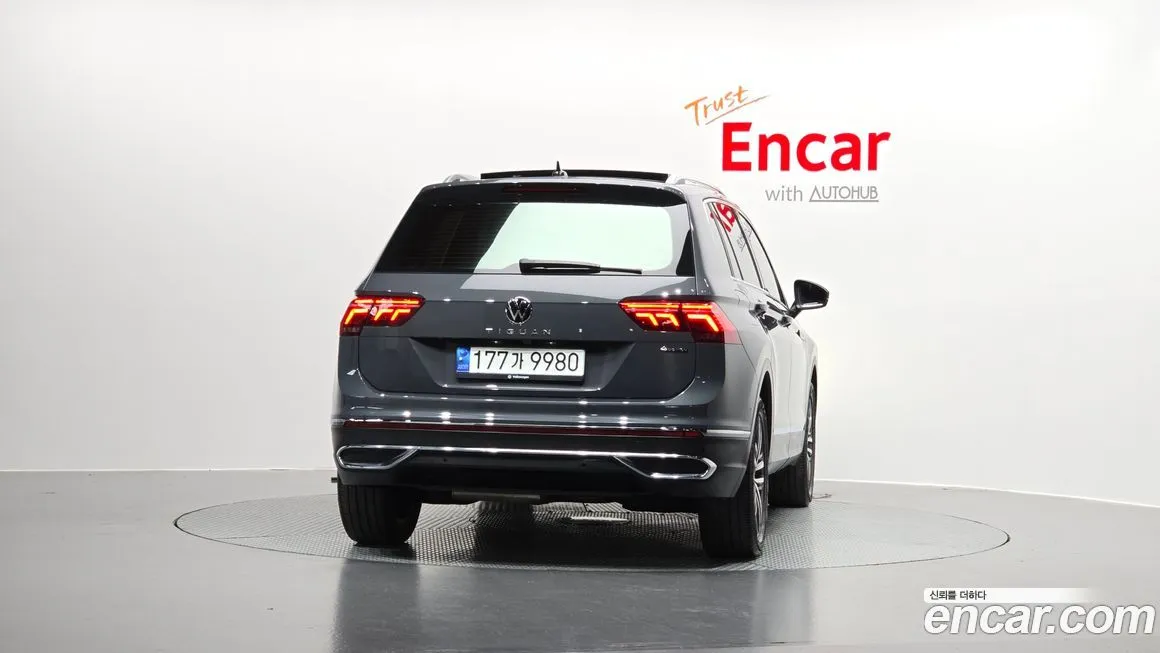 Volkswagen Tiguan — фото 4