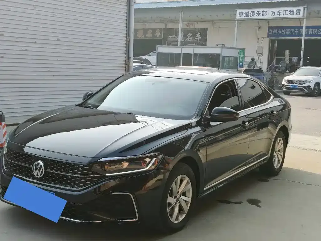 Volkswagen Passat 2023 из CN, фото 2