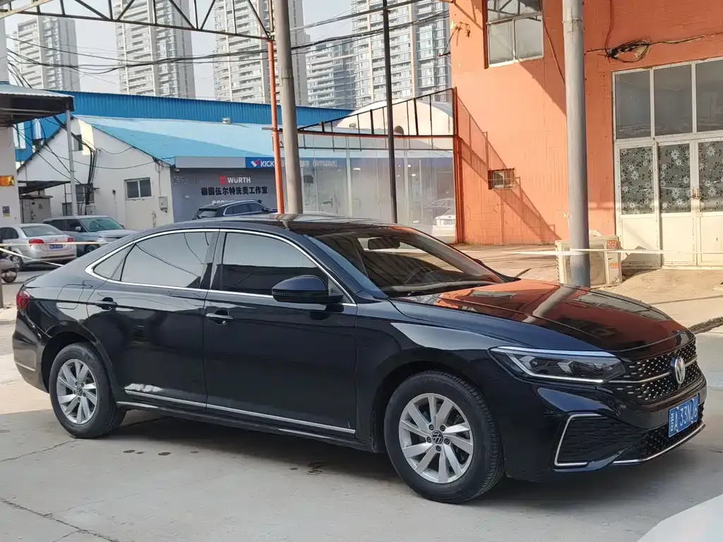 Volkswagen Passat 2023 из CN, фото 3
