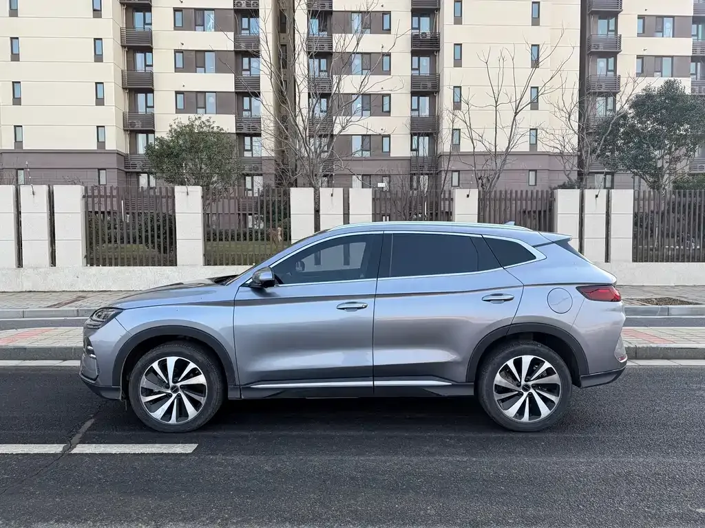 BYD PLUS New Energy — фото 9
