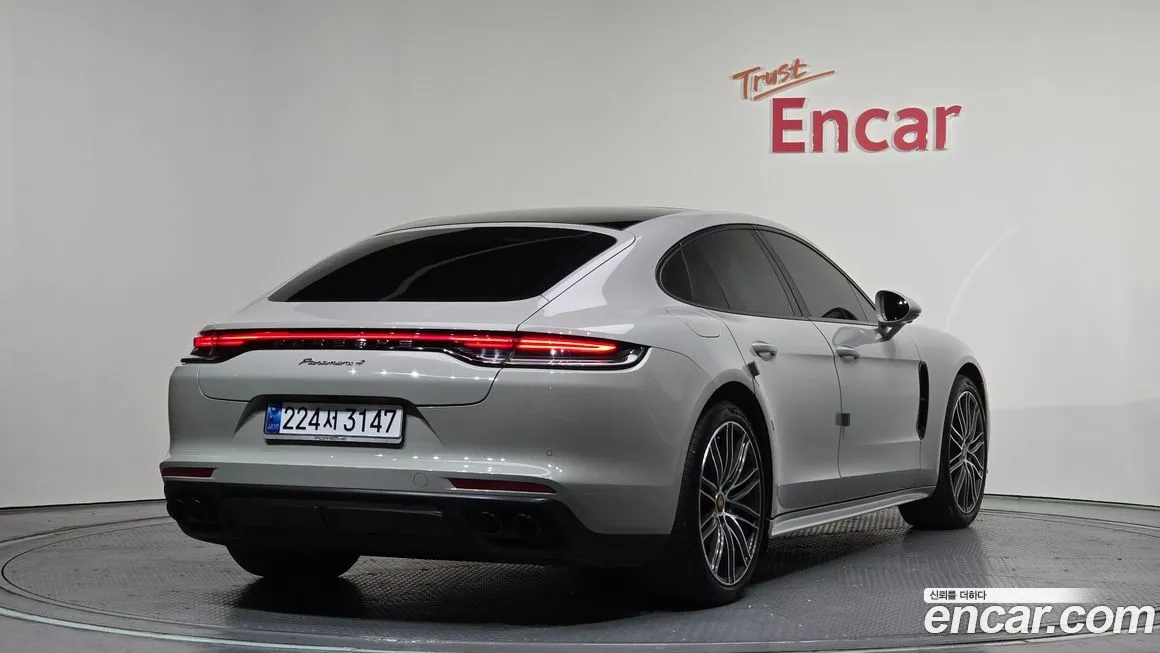 Porsche Panamera 2023 из KR, фото 2