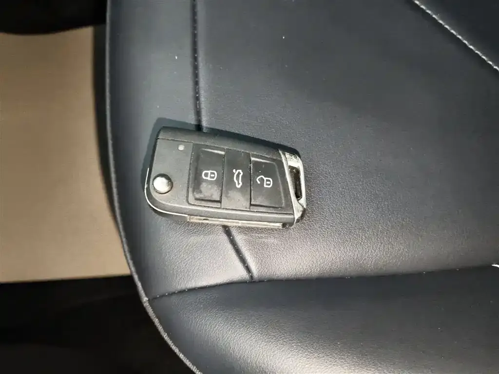 Volkswagen Tharu 2024 из CN, фото 9