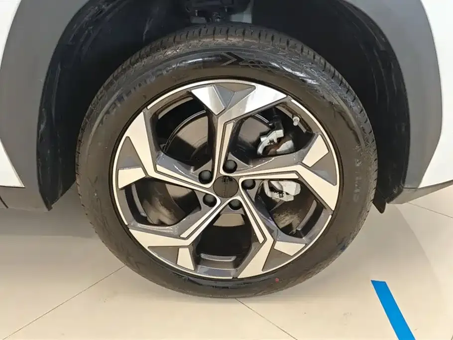 Geely Boyue L 2023 из CN, фото 6
