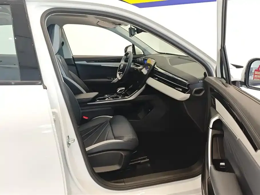 Geely Boyue L 2023 из CN, фото 8