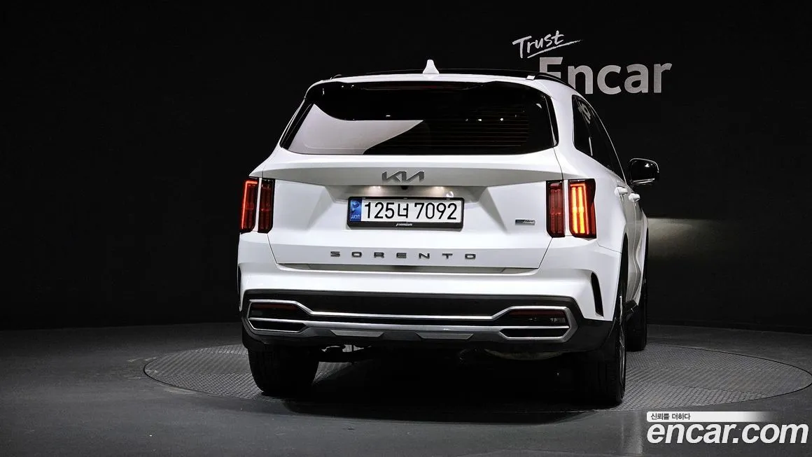 Kia Sorento — фото 4