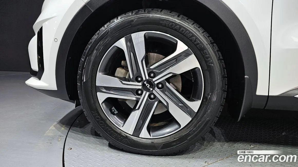 Kia Sorento — фото 10