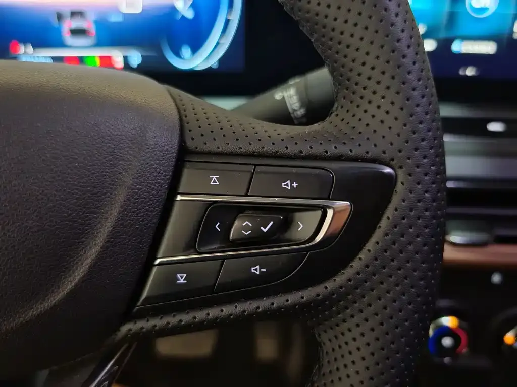 Buick Verano 2022 из CN, фото 8