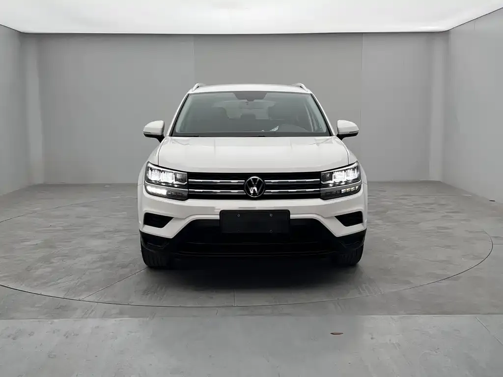 Volkswagen Tharu — фото 2