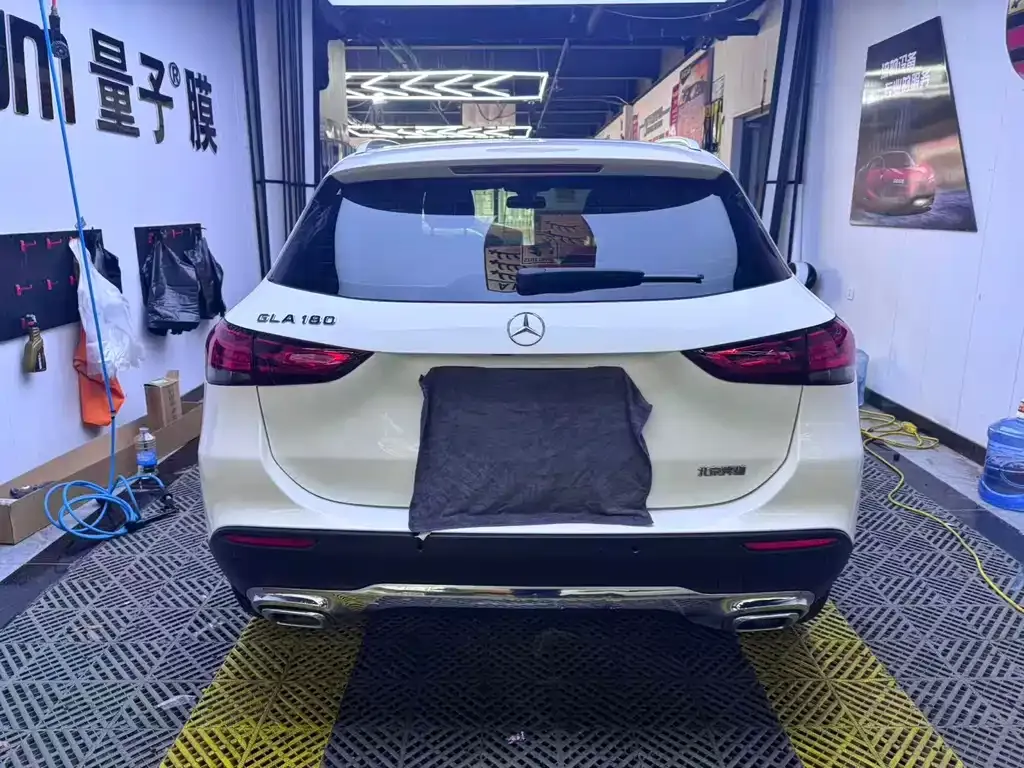 Mercedes-Benz GLA — фото 9