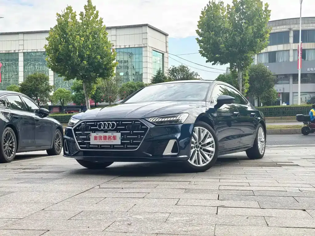 Audi A7L 2024 из CN, фото 1