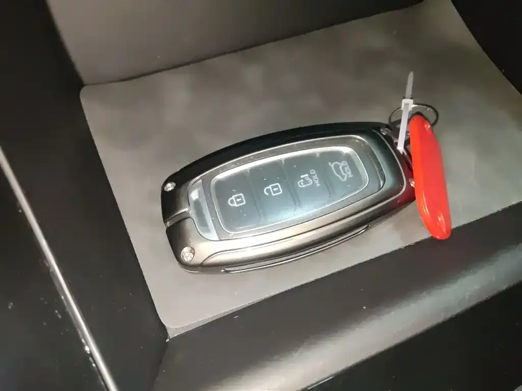 Hyundai Custo — фото 9