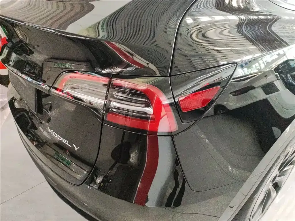 Tesla Model Y 2023 из CN, фото 5