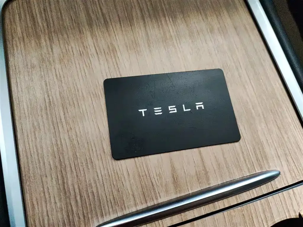 Tesla Model Y 2023 из CN, фото 8