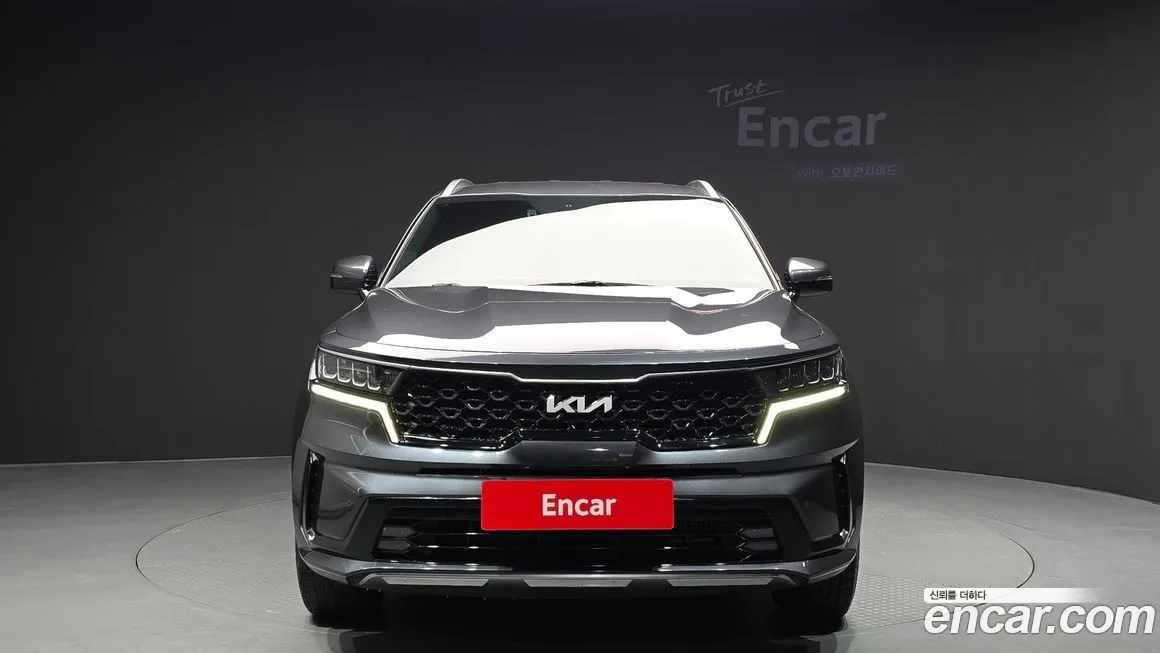 Kia Sorento — фото 5