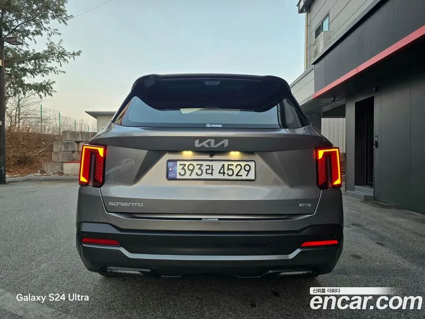Kia Sorento — фото 10