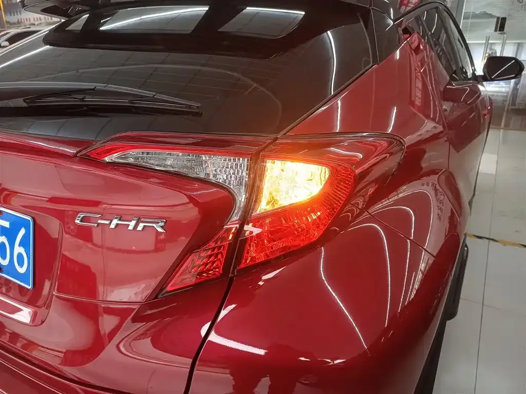 Toyota C-HR 2021 из CN, фото 3