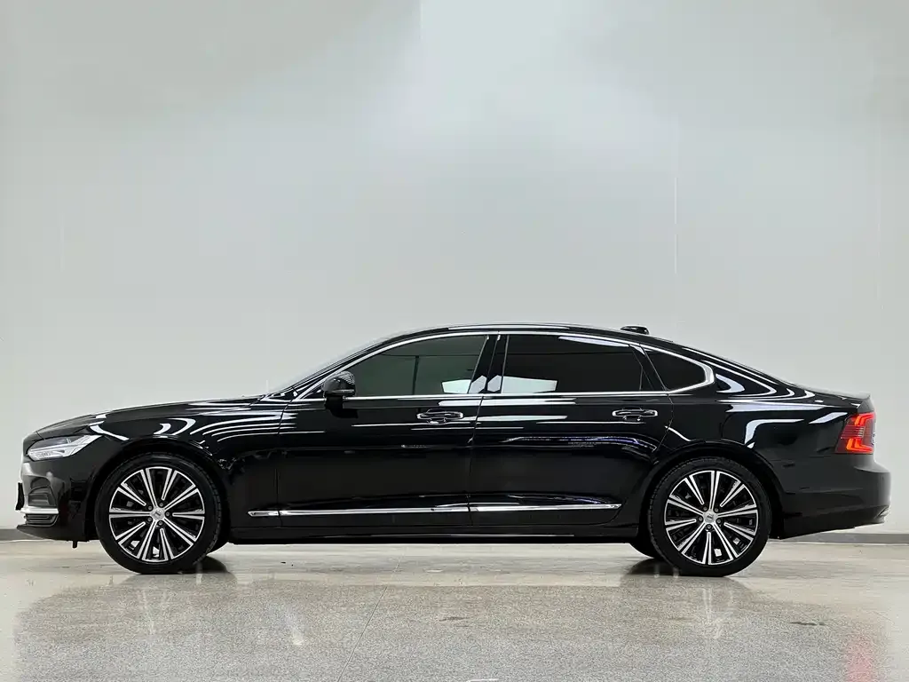 Volvo S90 — фото 9