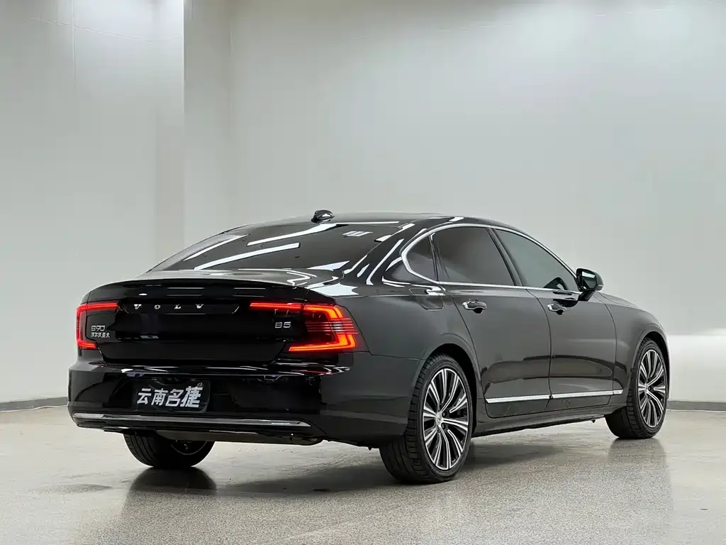 Volvo S90 — фото 7