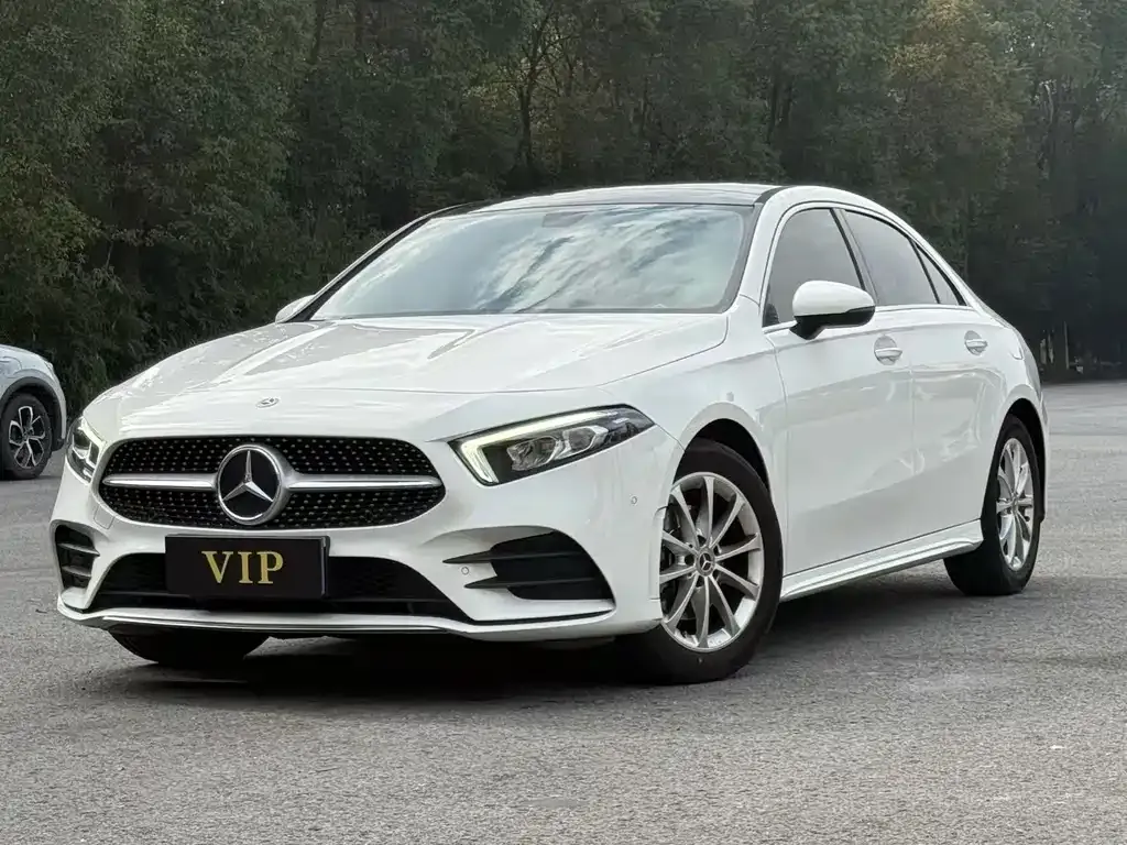 Mercedes-Benz A-Class — фото 1