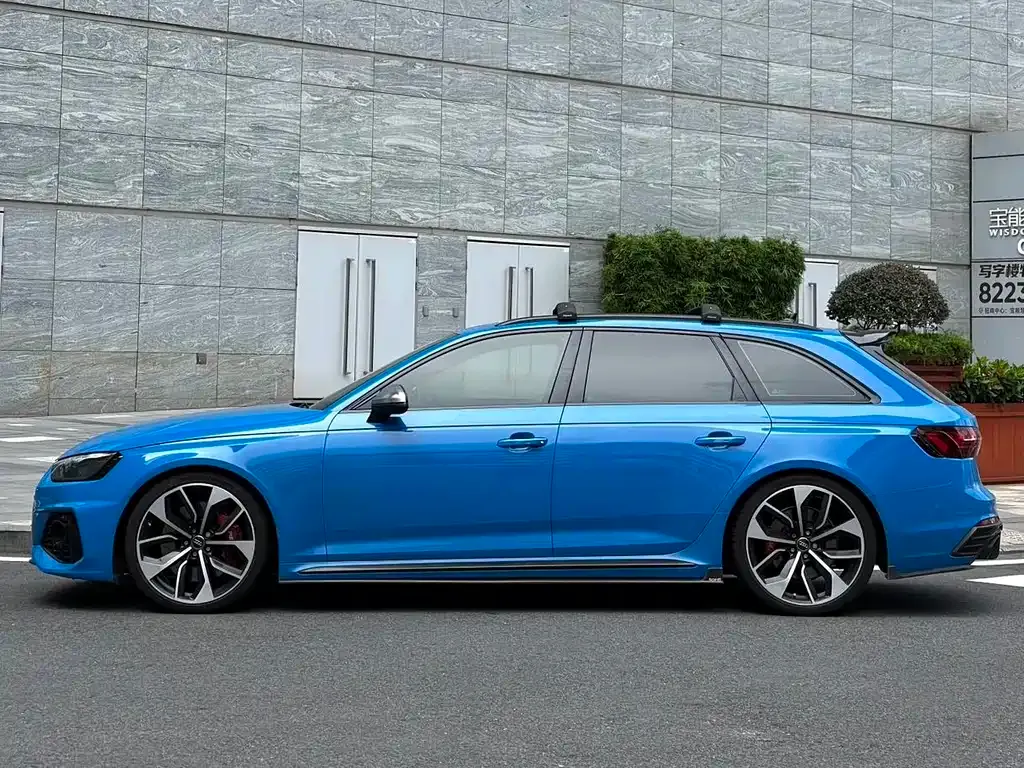 Audi RS 4 2021 из CN, фото 10